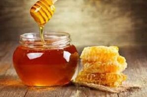 Honey to make medicinal compress